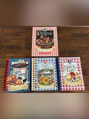Gooseberry Patch Cookbooks, Set of 4